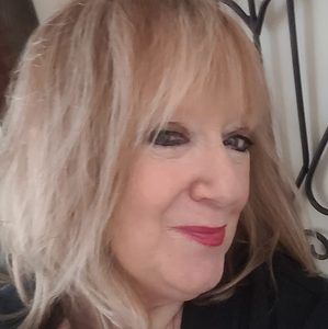 Meet your Posher, Vicky